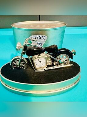 Fossil American Classic Limited Edition Motorcycle Desk Clock 4.5” Collectible